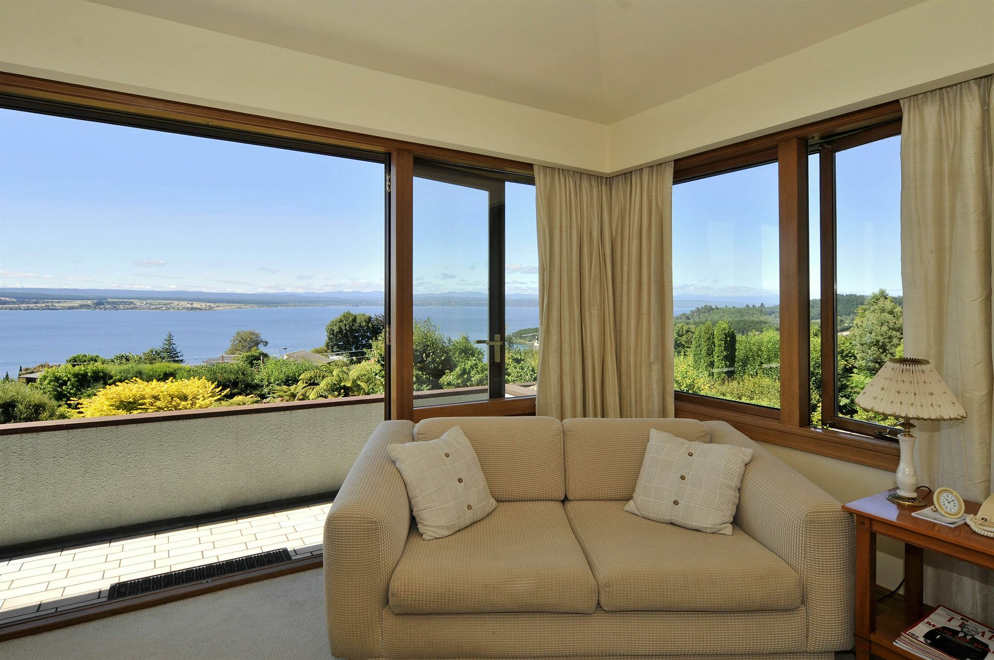 Lake Taupo Lodge Exterior foto